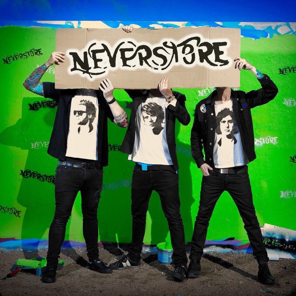 Meet: Neverstore