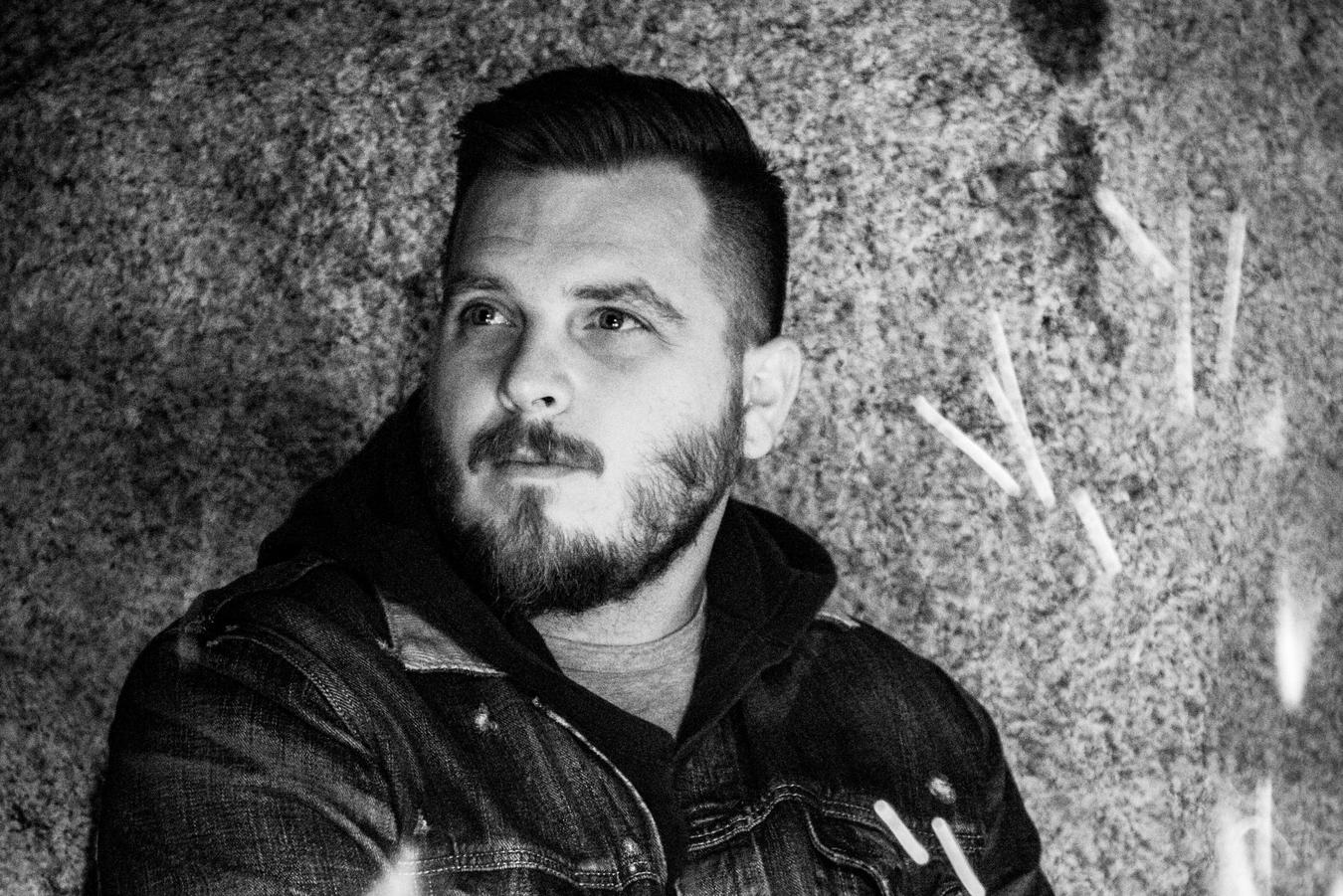 Dustin Kensrue kondigt cover album aan