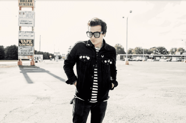 Frank Iero and the Patience – Parachutes