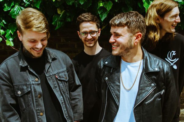 Moose Blood kondigen nieuw album en tour aan