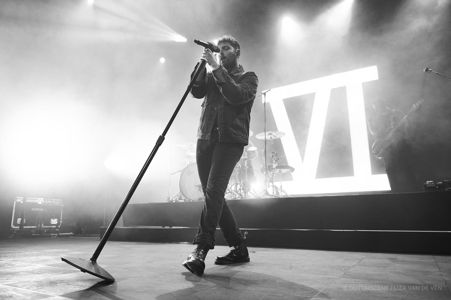 Fotoverslag You Me At Six in de Effenaar